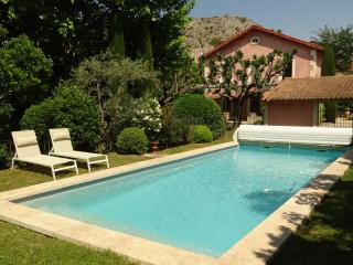 Élégante demeure à Cavaillon avec piscine, parc arboré et climatisation, proche centre-ville - FR-1-708-49 - Cavaillon - 8