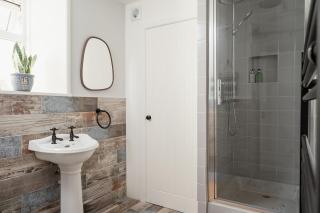 Ina's Cottage - Seasgair Lodges - 6