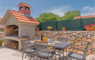 Stunning Apartment In Karalic With Wifi - Širitovci - 8