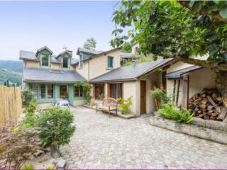 Maison au centre du village, cour privative, au calme, Wi-Fi, cheminée, idéale pour familles. - FR-1-401-234 - 2