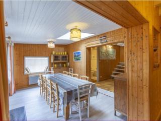 Maison au centre du village, cour privative, au calme, Wi-Fi, cheminée, idéale pour familles. - FR-1-401-234 - 2