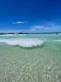 Pé na Areia Praia do forte Cama Queen Wifi Netflix - Cabo Frio - 5