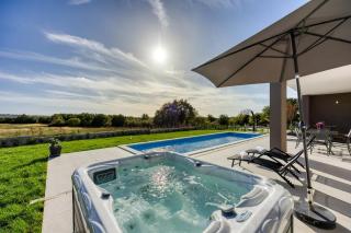 Villa Francis - Pool and Whirlpool - Vošteni - 7