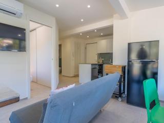Joli 2P calme refait à neuf avec terrasse, WiFi et parking - FR-1-196-340 - Mentone - 3