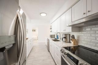 4BR Sombrero Beach House on Canal w Dock & Pool - Marathon - 3