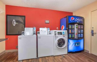 Studio 6 Suites Jackson Ridgeland MS - 6