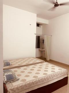 Comfort Family Homestay - Guwahati - 8