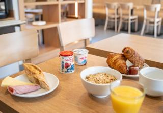 B&B HOTEL Limoges Centre Gare - Limoges - 8