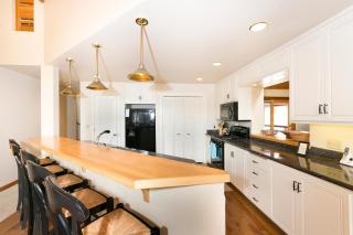 Victory Place at Palisades - Stunning 5 BR with Private Hot Tub and Pool Table - Olympic Valley - 4