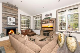First Light Farmhouse- Hot Tub- Gourmet Kitchen- Premier Neighborhood - Truckee - 3