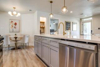 NEW Lone Star Retreat Remodeled Downtown Home - San Antonio - 4