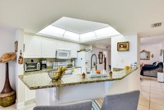 Eclectic Daytona Beach Condo with Breathtaking View! - Daytona Beach - 3