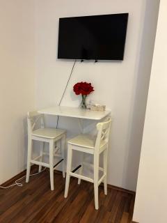 Cozy Homestay at Andel Prague - Prague - 8