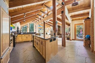 Alpine Adventure- Shuttle to Ski Lifts- Hot Tub- Pet Friendly - Alpine Meadows - 8