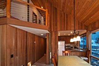 Alpine Darling- Hot Tub- Pet Friendly- 3 Minute Drive to Palisades Tahoe - Alpine Meadows - 6