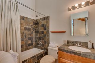 Base Camp- Hot Tub, Large Deck, Wood Fireplace, Short Drive to Ski Resorts! - Tahoe City - 3