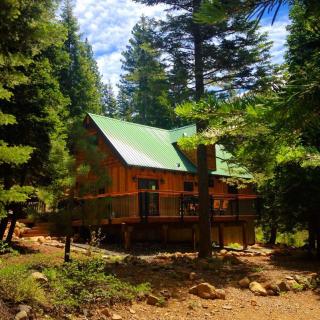 Away on Allenby by Tahoe Getaways - 3BR, Dog Ok, Close to Northstar! - 5
