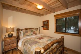 Allenby- LuxuryCabin w Cozy Fireplace, Near Northstar! - Tahoe Vista - 3