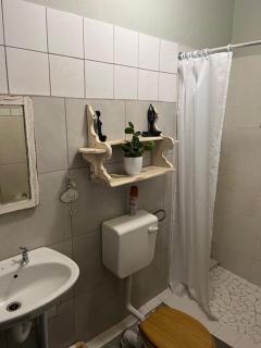 Self Catering Unit - Hallack Rock - 8