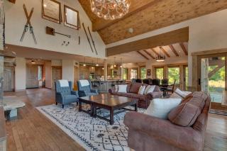 Highland Estate at Old Greenwood - Large, Luxury, Private Hot Tub & Amenity Access - Truckee - 8