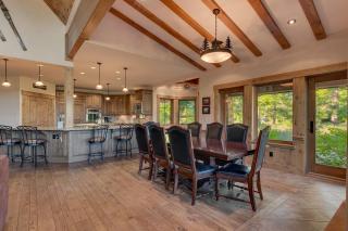 Highland Estate at Old Greenwood - Large, Luxury, Private Hot Tub & Amenity Access - Truckee - 4