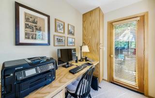 New Listing! Woodland Heights at Tahoe Park- Pet Friendly - Private Beach - 1