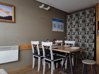 Charmant appartement 5 pers, ski aux pieds, balcon, wifi, proche pistes et commerces - FR-1-346-421 - 9