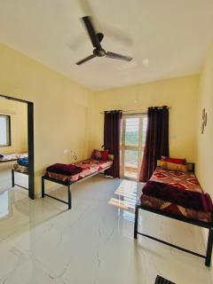 The Peacewood's Homes - Pune's Comfort - Hostel & PG - 2