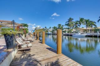 Canal Access and Pool Lighthouse Point Getaway! - Lighthouse Point - 0