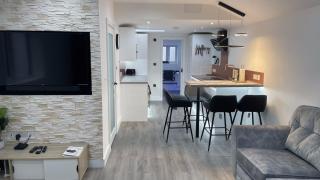 Private Luxury By The Sea, With A Personal Gym, Hot Tub, And Free Parking! - Hamworthy - 0