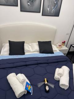 Lux House Naples Airport - Naples - 8