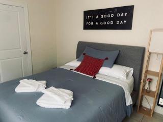 Pretty Private Room, near the Airport - Free parking - 02 - 9