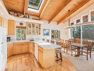 Fantastic Lakeview house with large decks! - Incline Village - 7