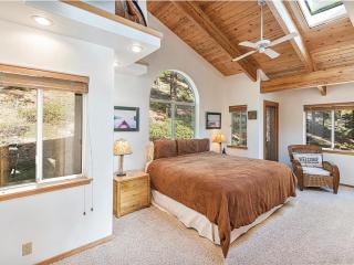 Fantastic Lakeview house with large decks! - Incline Village - 3