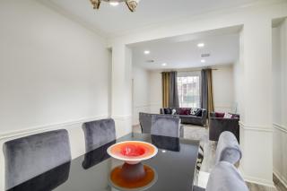 Spacious Houston Home with Patio, Grill and Fireplace! - Houston - 2