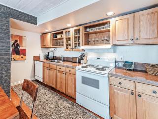 Forest Pines Condo Country Contemporary feel - Incline Village - 6