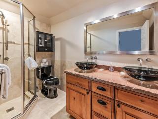 Forest Pines Condo Country Contemporary feel - 2