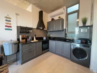 Sliema's Cozy Retreat - Industrial Styled Townhouse - Sliema - 1