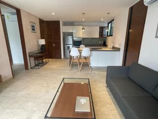 Free Shuttle to this Great Apartment and Condo! - 6
