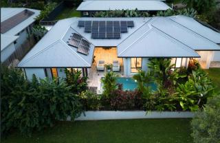Flagship Villa - Trinity Beach - 3