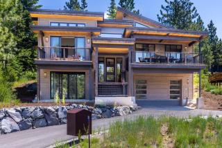 Harmony at Tahoe Donner - Ultra Modern 4 BR, Hot Tub, Game Room, Amenity Access - Truckee - 0