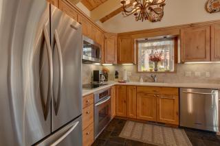 Lake Haven at Dollar Point - Spacious 4 BR w Lake Views, Sauna, Near Ski Resorts! - Tahoe City - 5