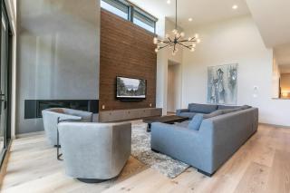 Larkspur Luxe at Northstar- 4 BR with Pool, Gym, Access - Walk to Village, Private Hot Tub - Truckee - 6
