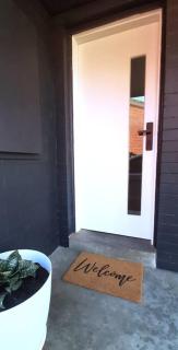 Spacious Unit in Convenient Location - Yarrawonga - 5