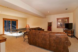 Rooney Ridge - Luxury 2600 Sq Ft, Cozy Fireplace, Family Room, Ping Pong Table! - Carnelian Bay - 1