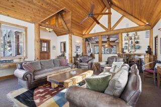Silverado Lodge at Palisades - 4BR w Private Hot Tub & Ski Shuttle - 8