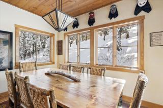 Silverado Lodge at Palisades - 4BR w Private Hot Tub & Ski Shuttle - Olympic Valley - 2