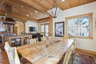Silverado Lodge at Palisades - 4BR w Private Hot Tub & Ski Shuttle - Olympic Valley - 1