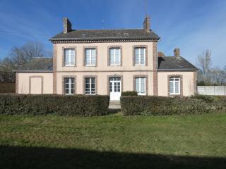 Maison de caractère avec jardin clos, idéale pour familles, proche sentiers de randonnée - FR-1-581-88 - Nonvilliers-Grandhoux - 0