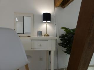 Gîte pittoresque avec nature, Wi-Fi, BBQ et terrasse privée - FR-1-581-113 - 4